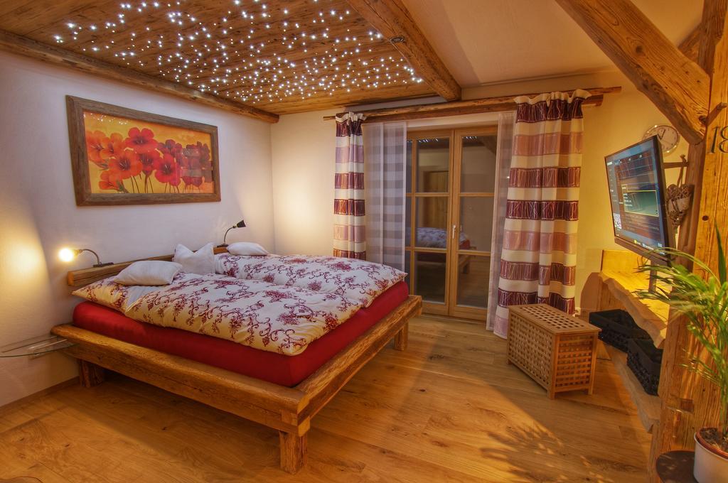 Holzhaus Lugerhof Appartement Roding Buitenkant foto