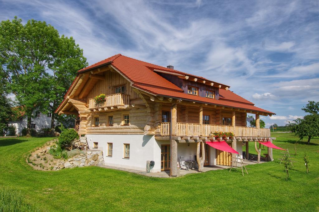 Holzhaus Lugerhof Appartement Roding Buitenkant foto