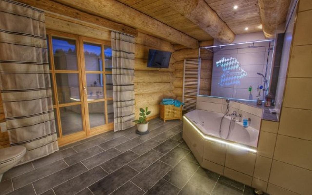 Holzhaus Lugerhof Appartement Roding Buitenkant foto